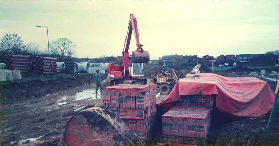 1 1986 A piece of land is identified, plans drawn, planning granted