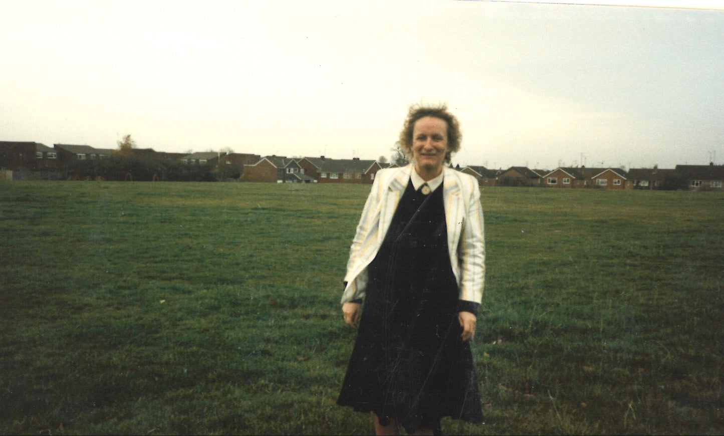 1 1986 A piece of land is identified, plans drawn, planning granted