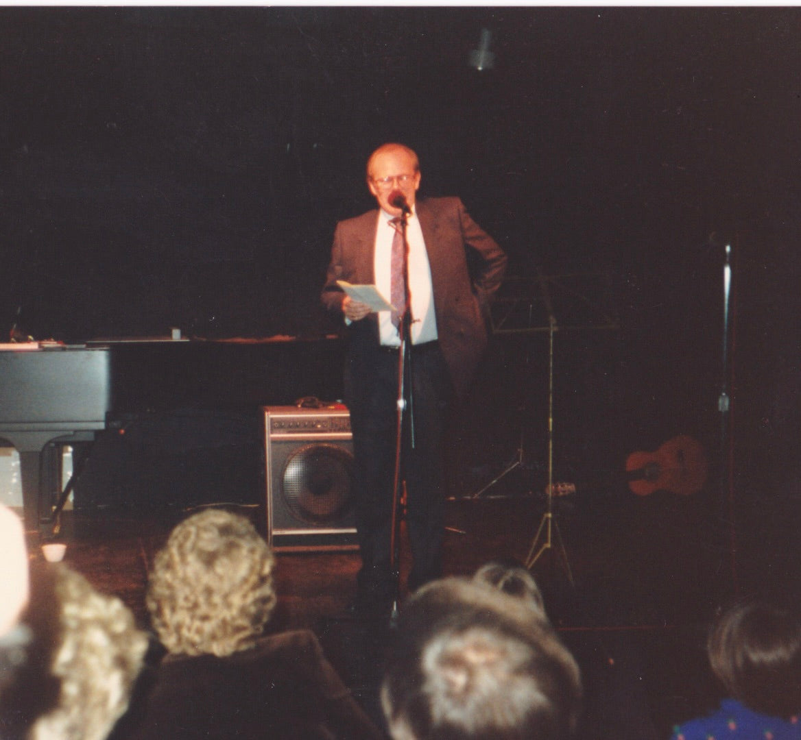 1986 Oliver, Cats and a Musical Evening at The Stables