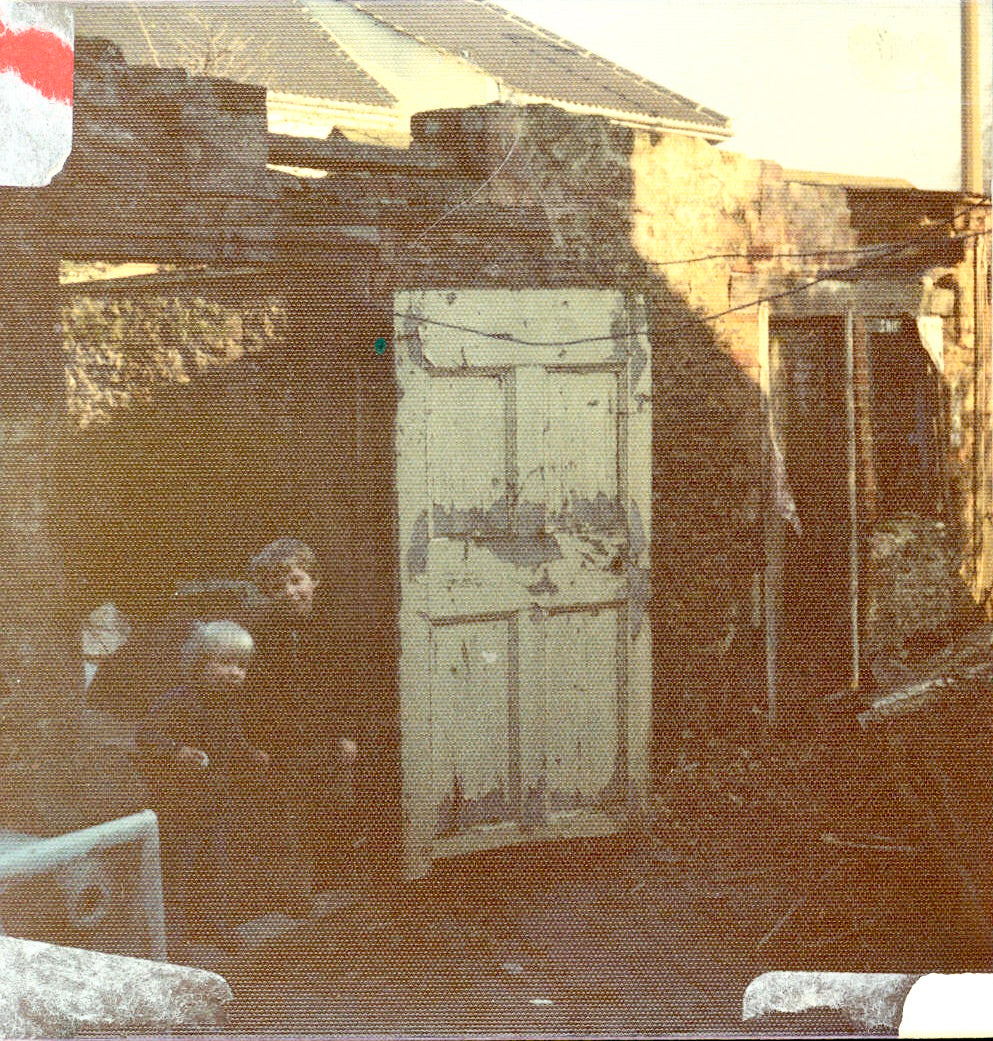 1975 Renovating Ravenstone House, Hockliffe Road, Leighton Buzzard