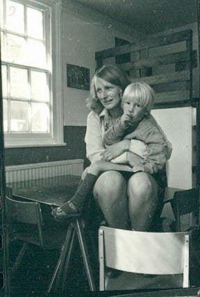 The first classes in 1975
